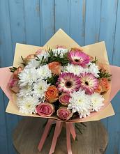 Букет цветов из:  Розы, Герберы и Хризантемы в Радице-Крыловке