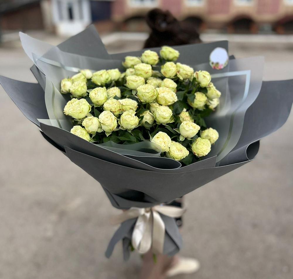 Белые кустовые розы Солинеро в Радице-Крыловке Букет Белые кустовые розы Солинеро в Радице-Крыловке