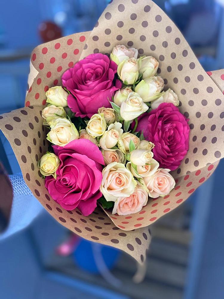 Букет цветов из: Розы в Радице-Крыловке