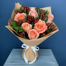 Букет цветов из:  Розы и Альстромерии в Радице-Крыловке