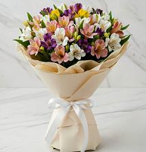 Букет цветов из:  Альстромерии в Радице-Крыловке