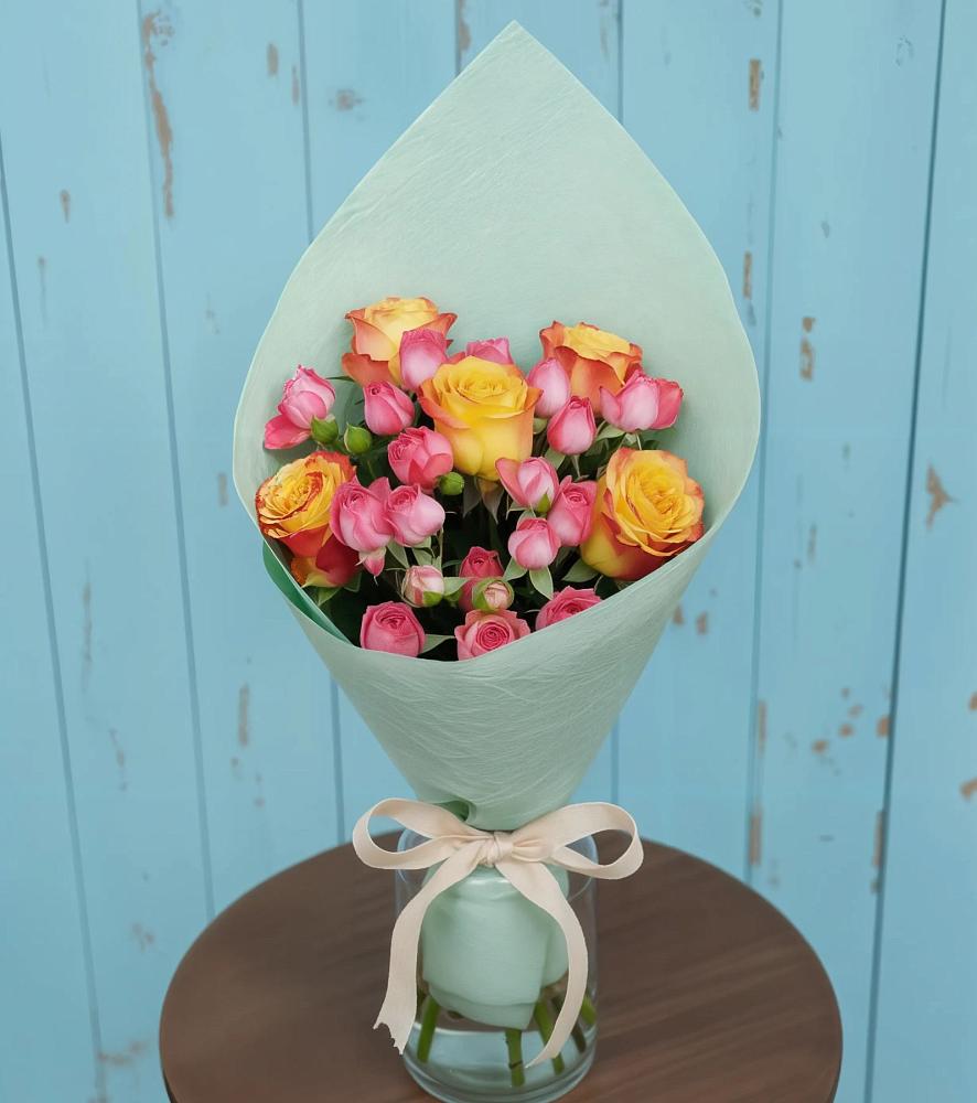 Букет цветов из: Розы в Радице-Крыловке