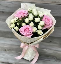 Букет цветов из:  Розы в Радице-Крыловке
