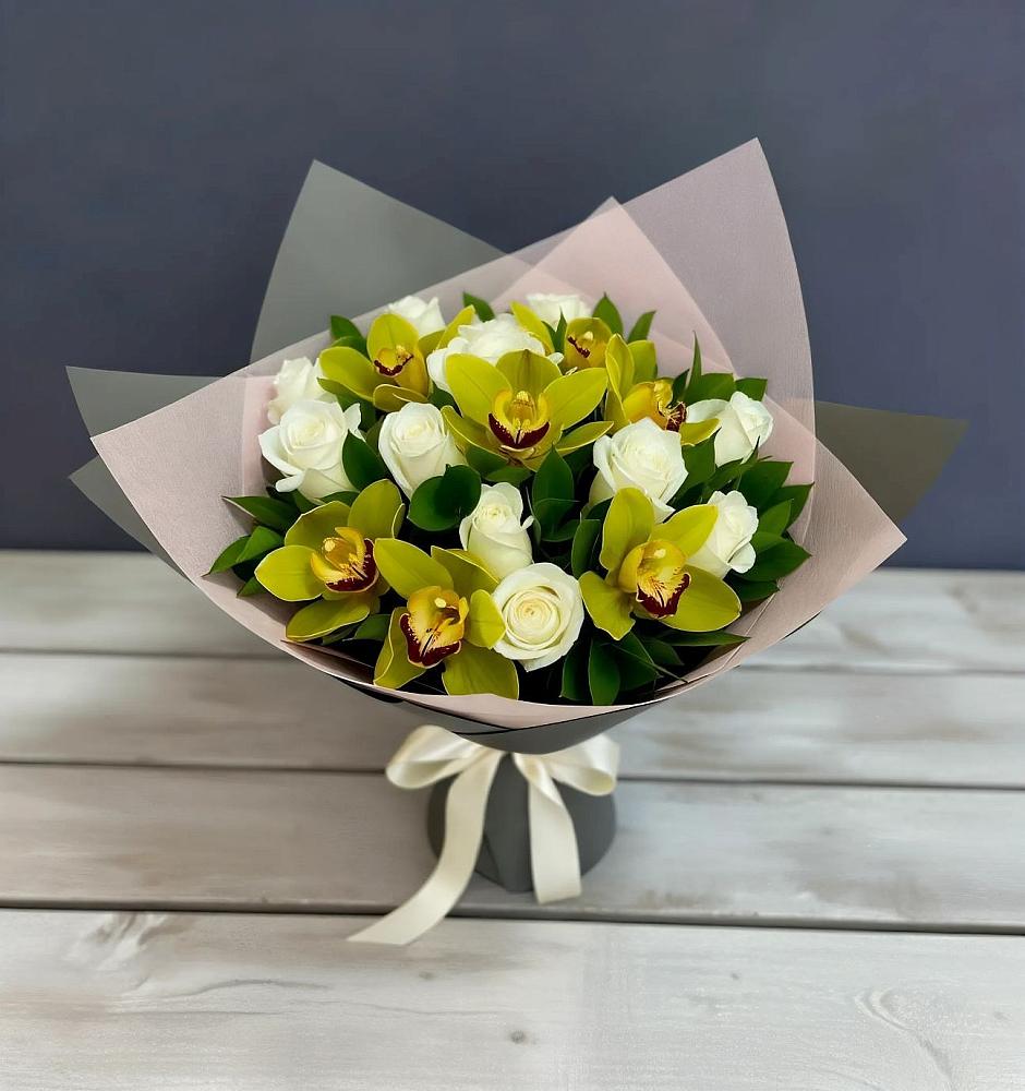 Букет цветов из: Орхидеи и Розы в Радице-Крыловке