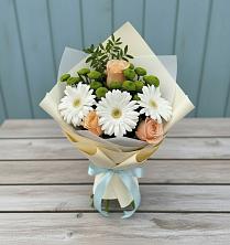 Букет цветов из:  Герберы, Розы и Хризантемы в Радице-Крыловке