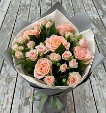 Букет цветов из:  Розы в Радице-Крыловке